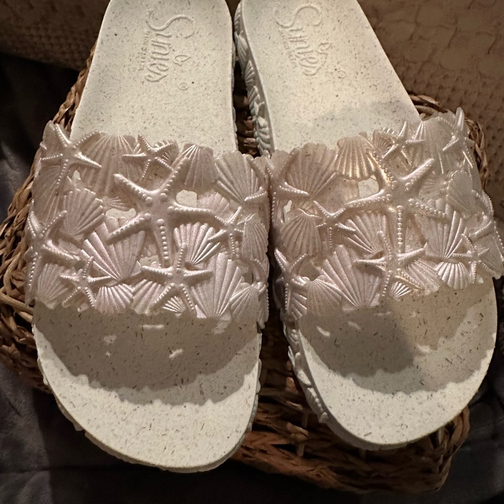 White size 38 Sunnies